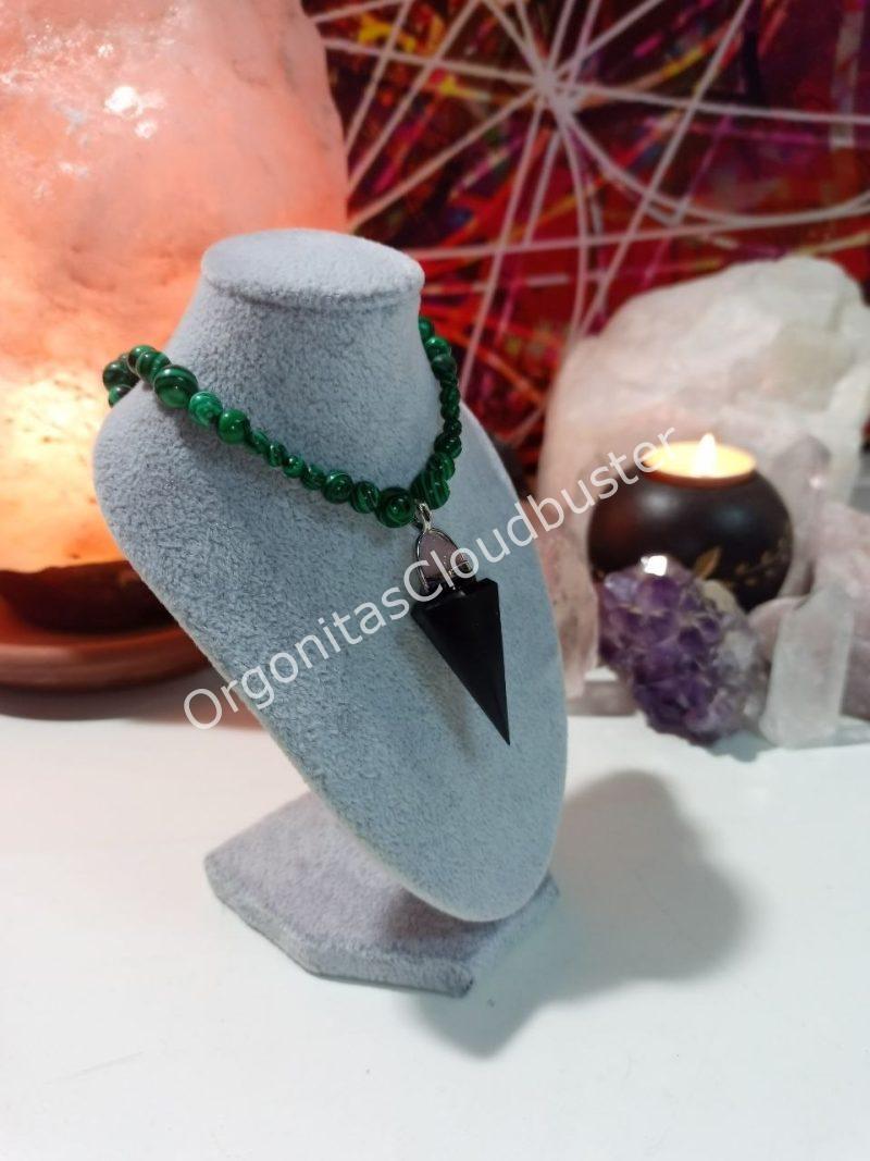 Colgante MAGNETITA con cordón de seda y MALAQUITA - Imagen 3