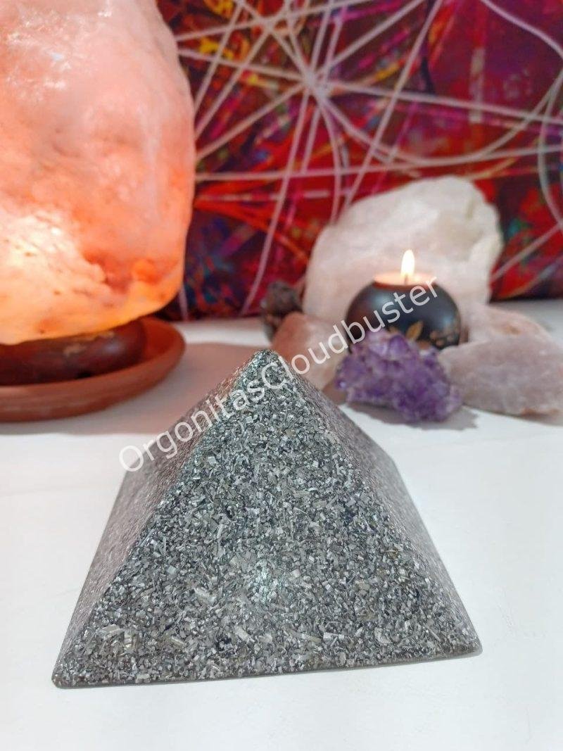 Orgonita / Electronite Pirámide Super Grande 4 lados