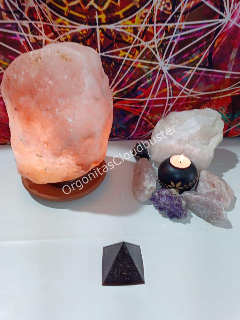 Orgonita VIRUTA DE HIERRO Pirámide mediana 4 lados - Imagen 5