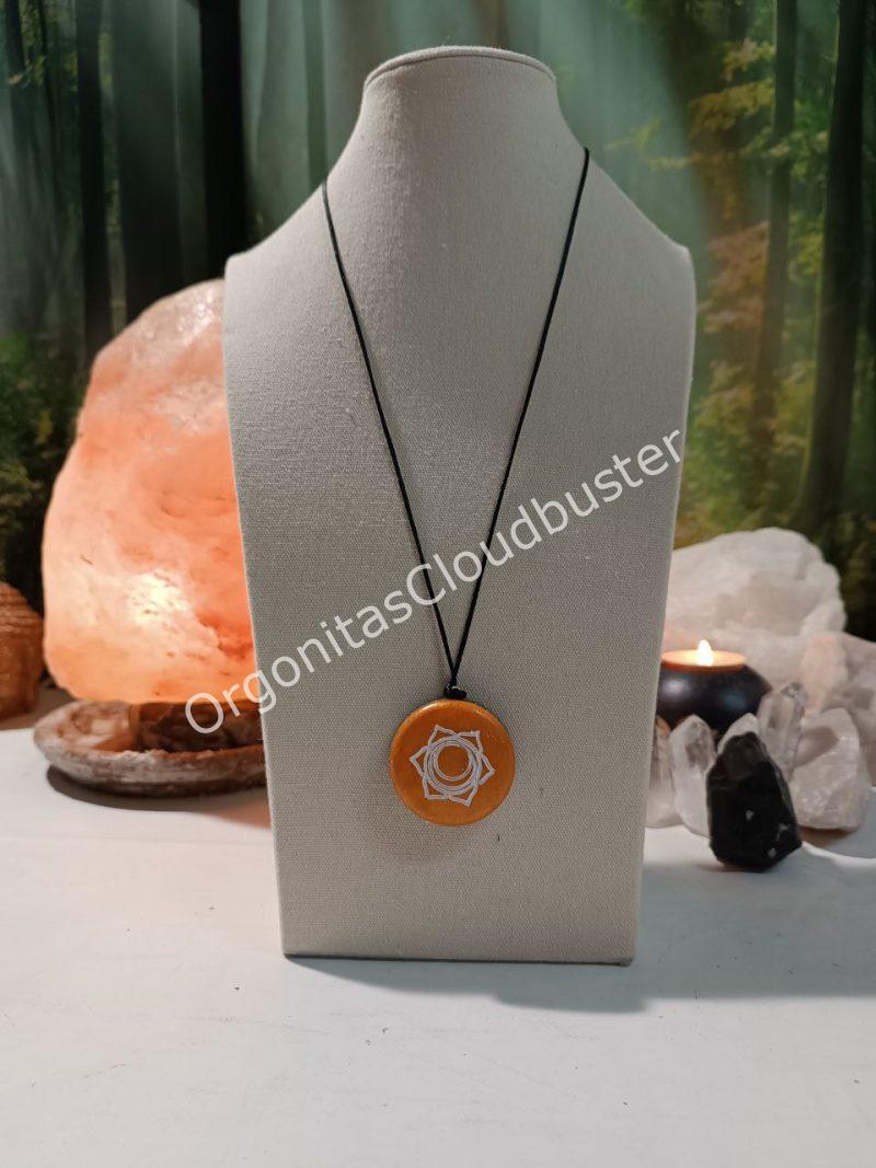 Orgonita / Electronite Colgante o llavero Sacro formato Semicírculo - Imagen 4