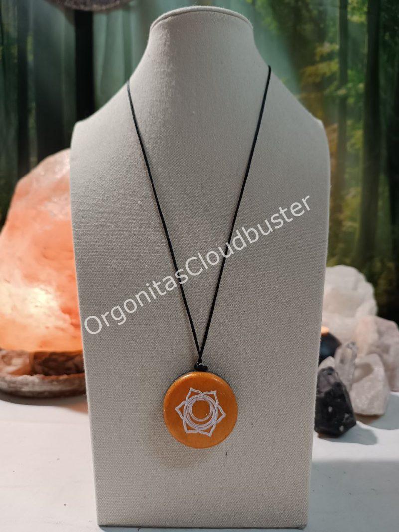 Orgonita / Electronite Colgante o llavero Sacro formato Semicírculo