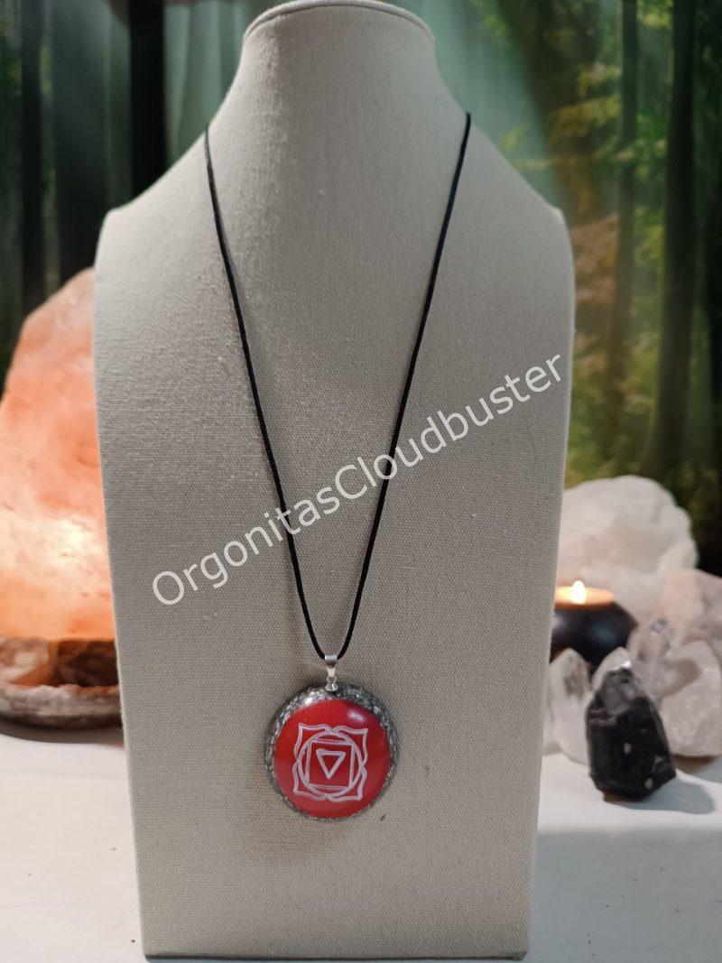 Orgonita / Electronite Colgante o llavero Chakra Raíz formato Semiesfera