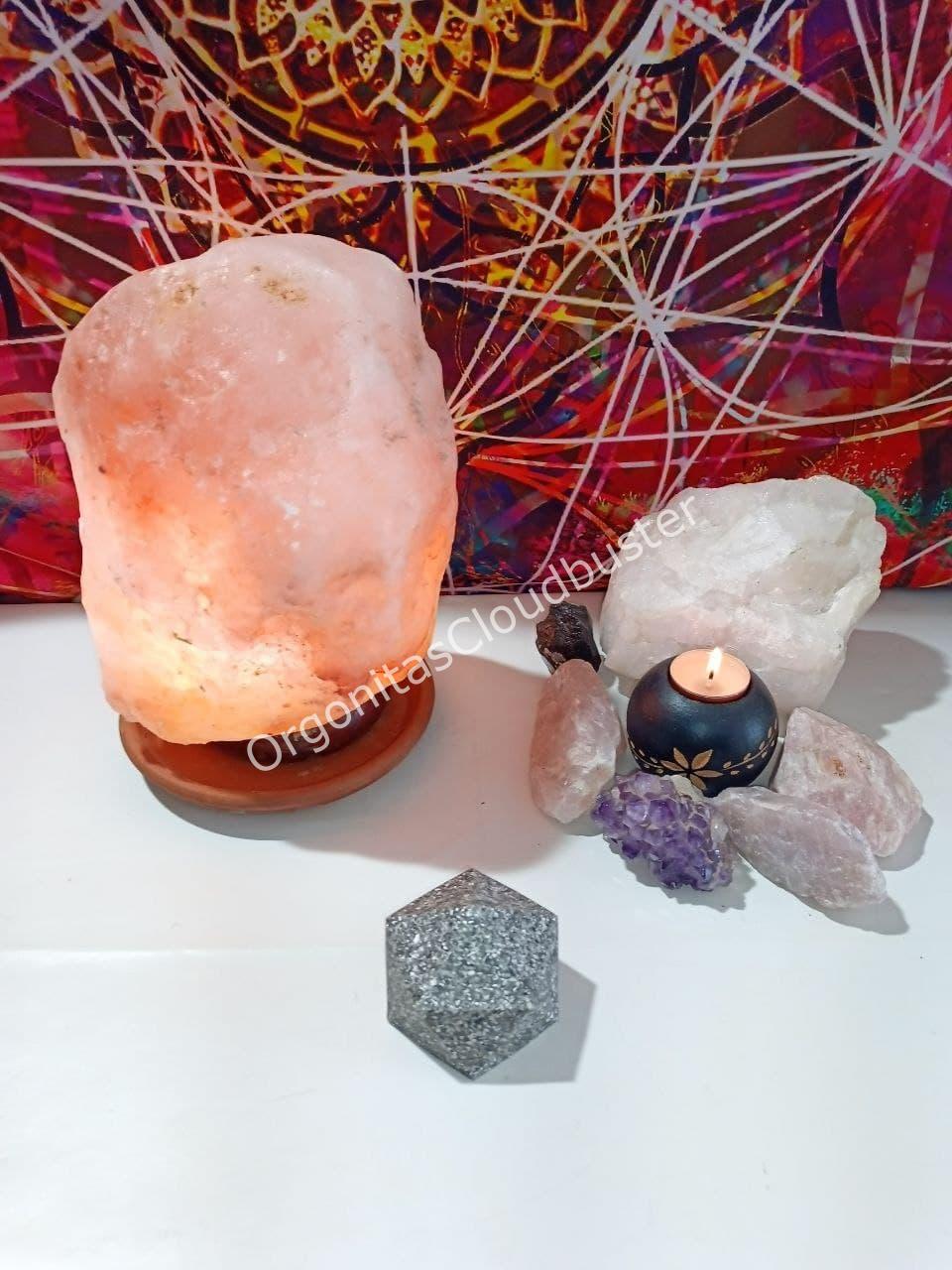 Orgonita / Electronite Pirámide Facetada - Imagen 2