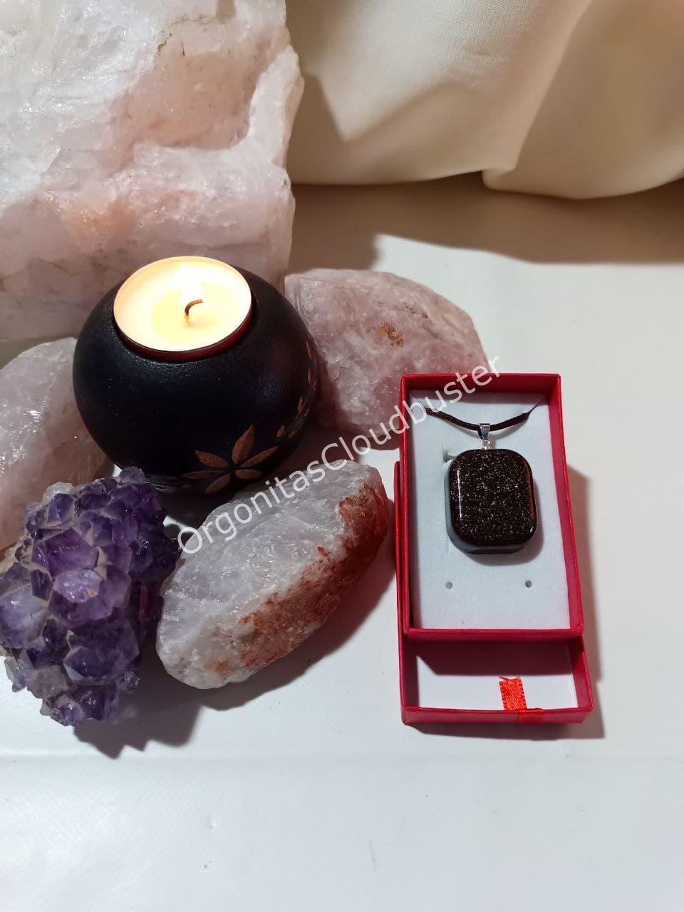 Orgonita VIRUTA PEQUEÑA DE HIERRO colgante Cuadrado - Imagen 4