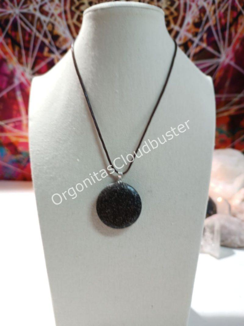 Orgonita VIRUTA PEQUEÑA DE HIERRO colgante Círculo