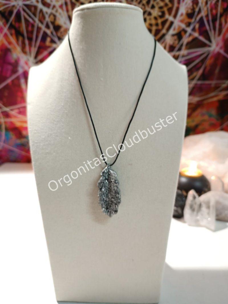 Orgonita / Electronite Colgante Hoja Alargada con Picos