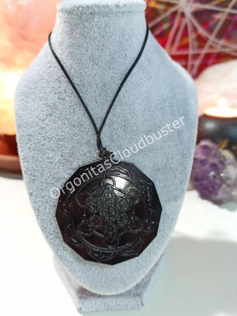 Colgante Orgonita formato Metatrón de Magnetita